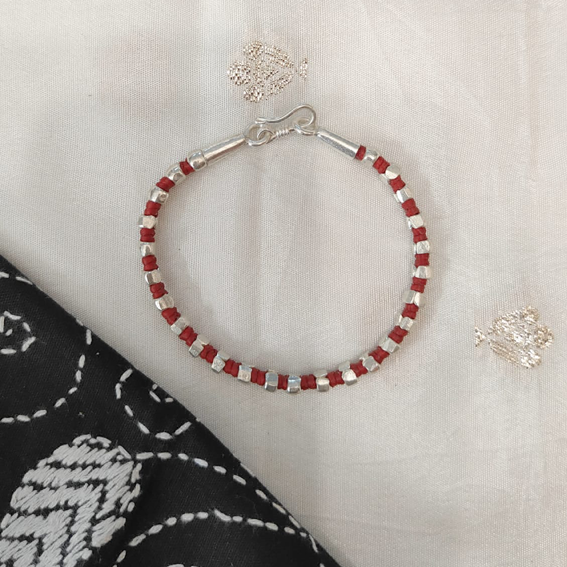 Aanya Alternating Bracelets in Red Thread and Silver beads